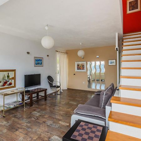 מילנה Villa Casabianca מראה חיצוני תמונה