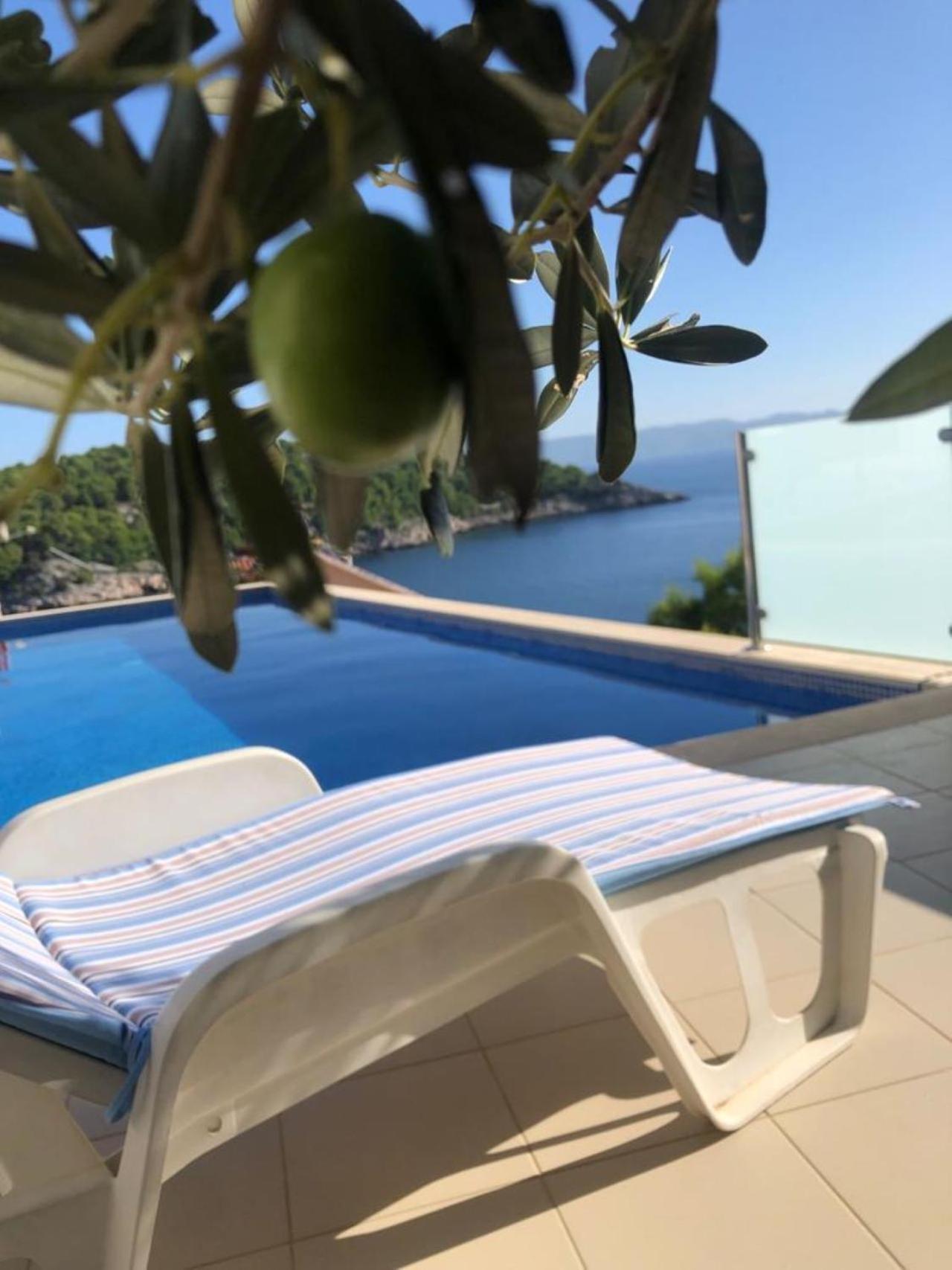 מילנה Villa Casabianca מראה חיצוני תמונה