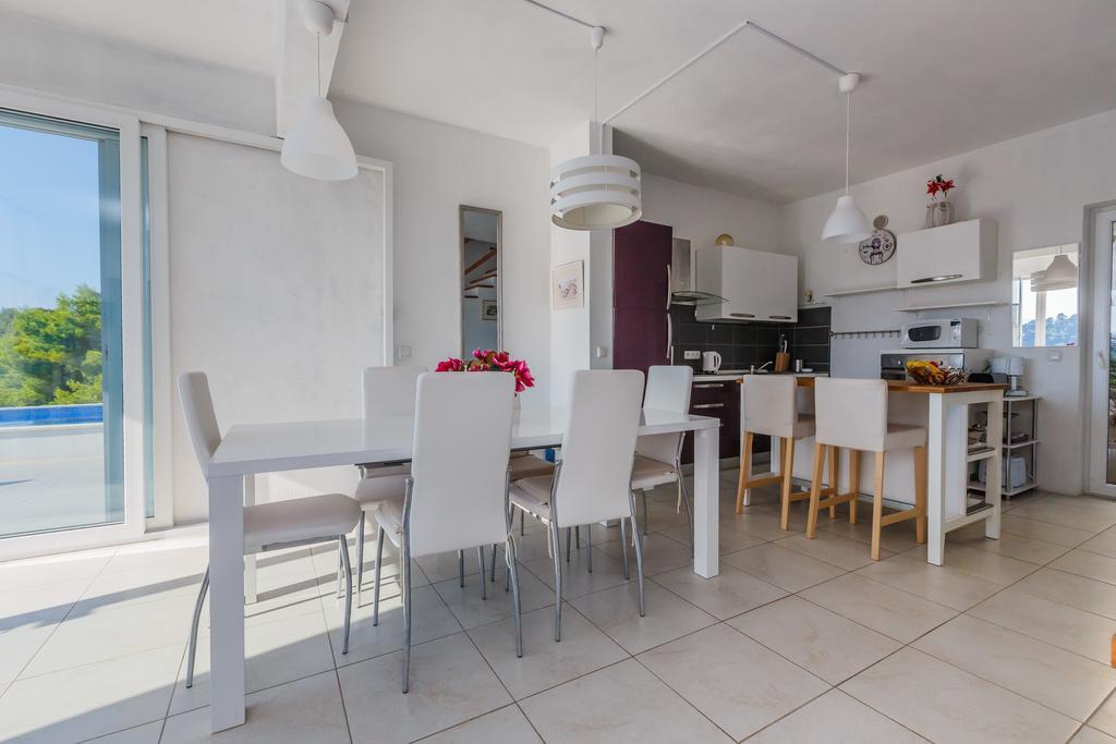 מילנה Villa Casabianca מראה חיצוני תמונה